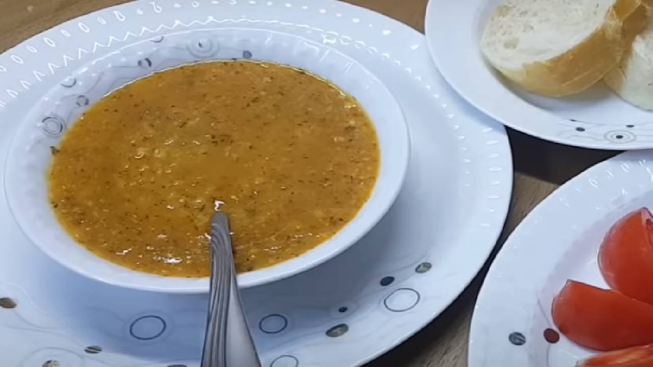 Ustasından Tam Ölçülü Lokanta Usulü Ezogelin Çorbası Tarifi