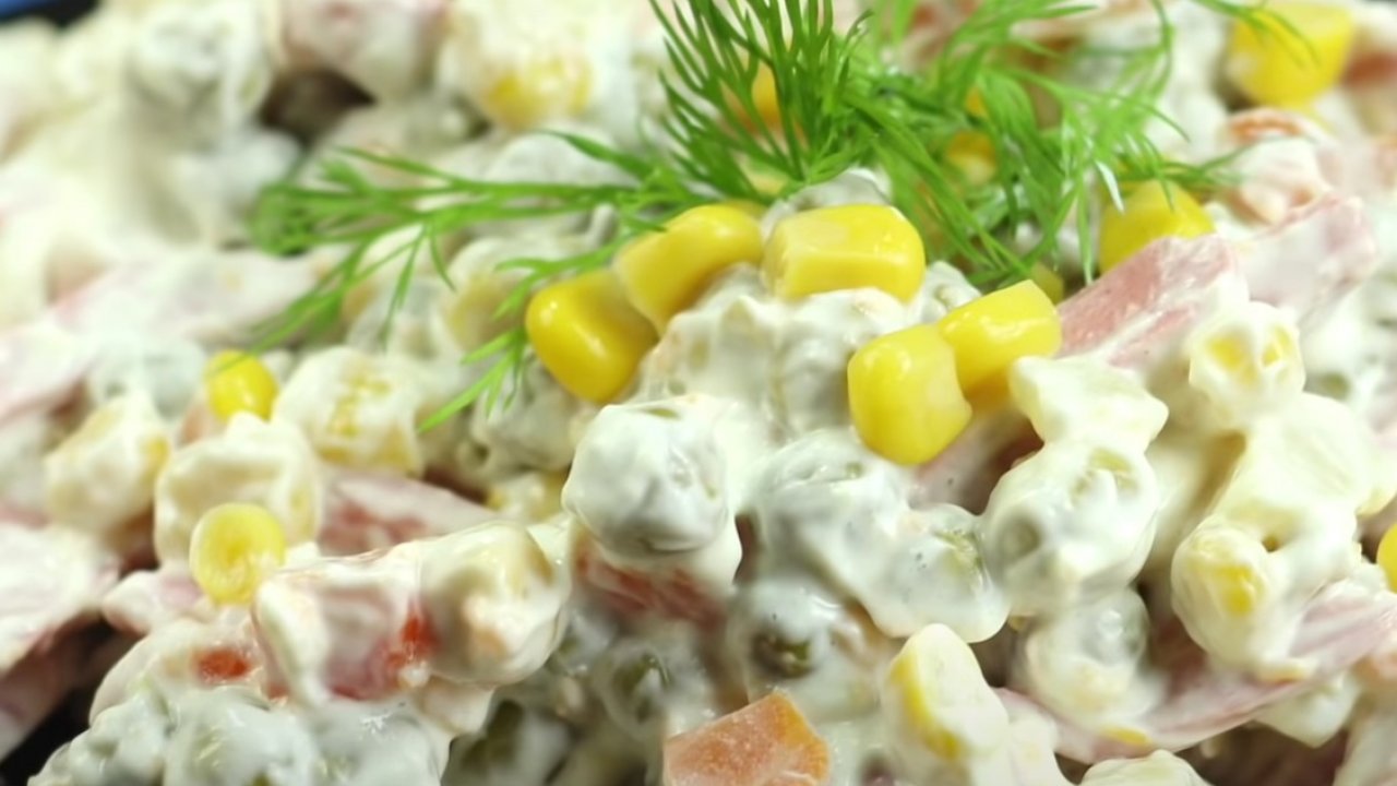 İtalyan Salatası Nasıl Yapılır?