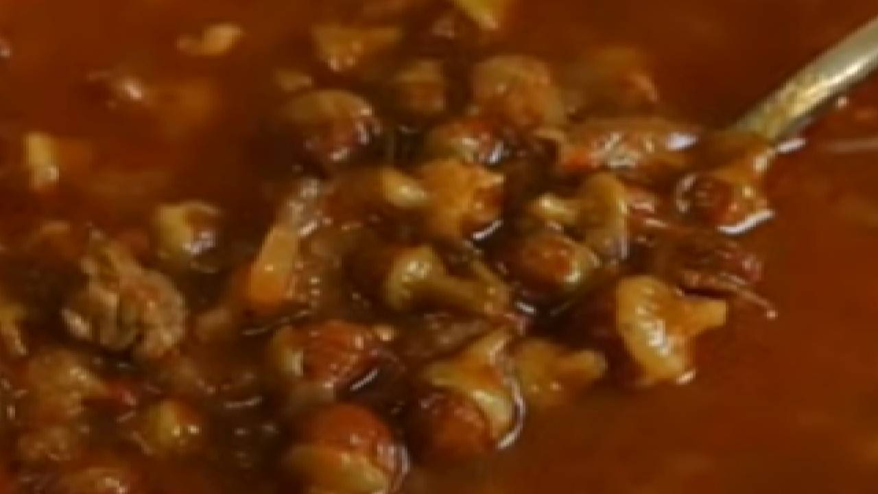 Kurutulmuş Bamya Çorbası Nasıl Yapılır? Tam Kıvamında Konya Usulü Bamya Çorbası Tarifi