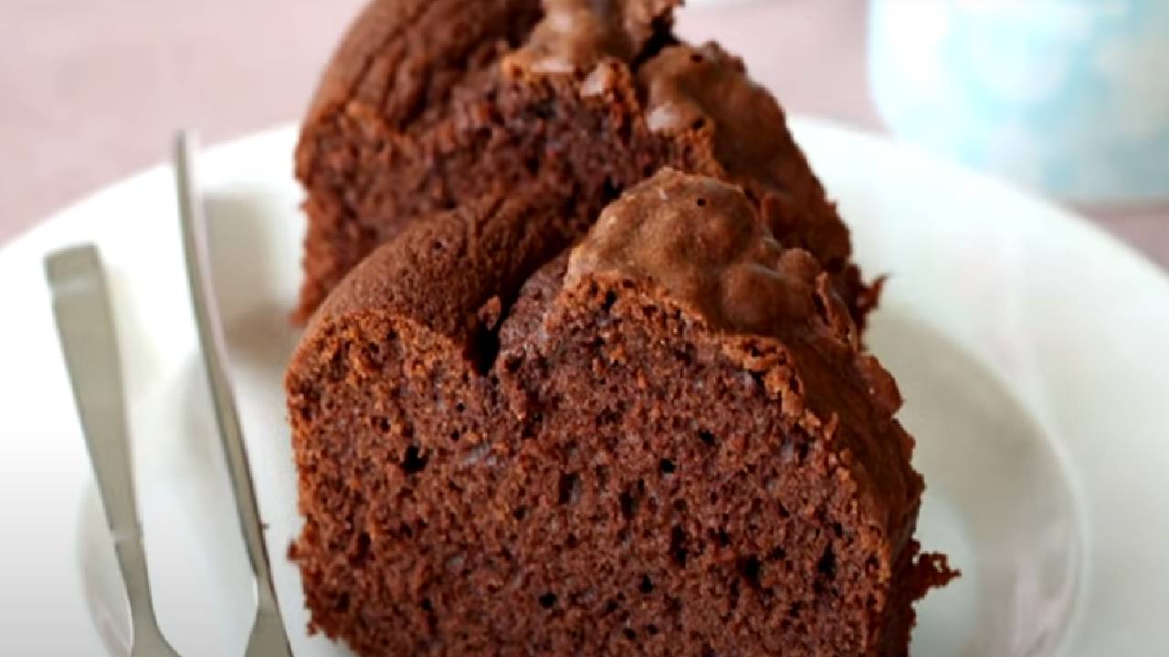 Çökme ve Kabarmama Derdi Yok! İşte En Kolay Kakaolu Kek Tarifi