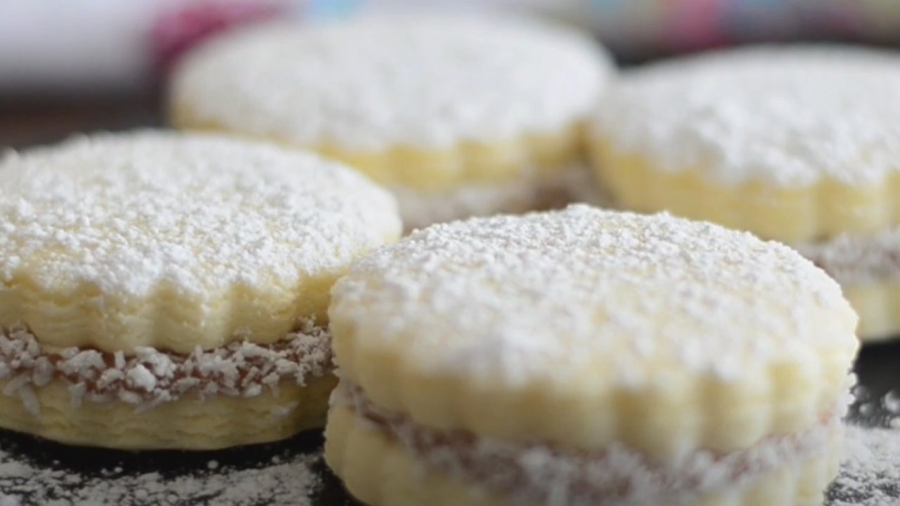 ALFAJOR TATLISI tarifi