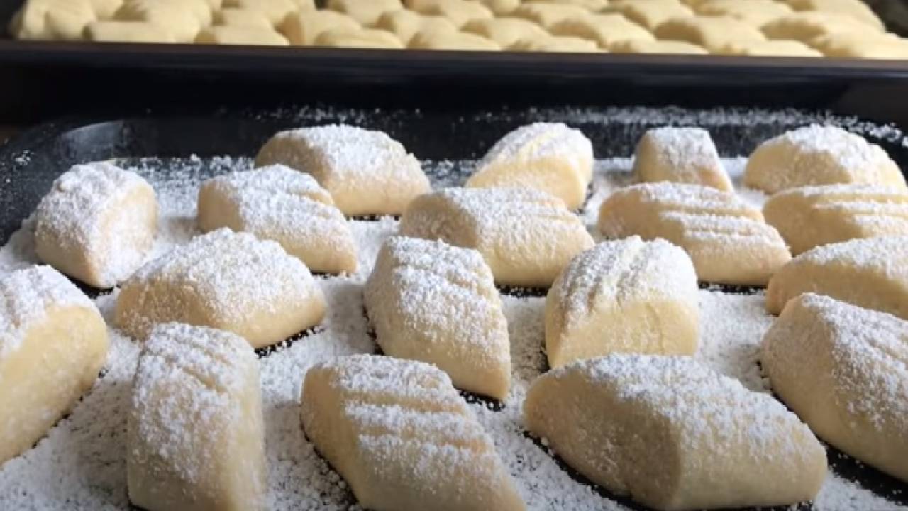 Pastanedeki Lezzet Bu Sefer Sizin Elinizden! 3 Malzemeli Gerçek Un Kurabiyesi Tarifi