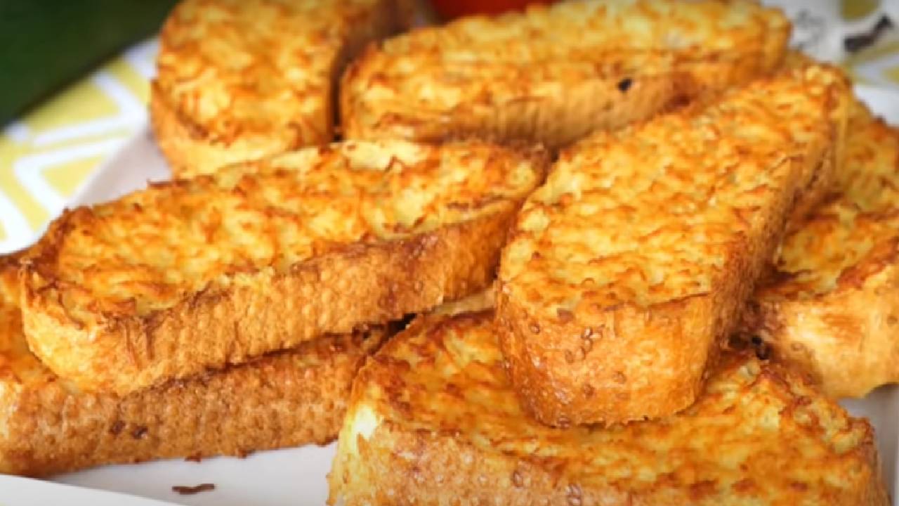 Hiç Yağ Yok İşte Anne Usulü Fırında Yumurtalı Ekmek Tarifi