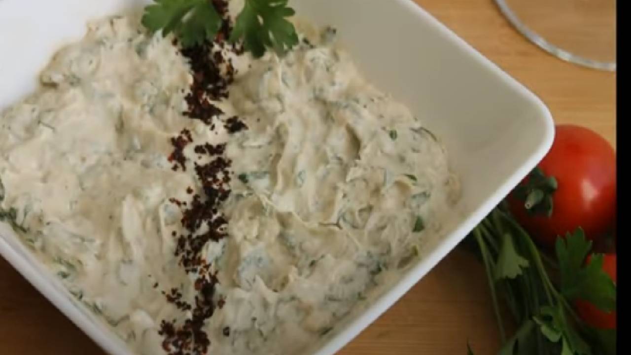 Marul Teretür Nasıl Yapılır? İşte Tahinli Marul Salatası Tarifi