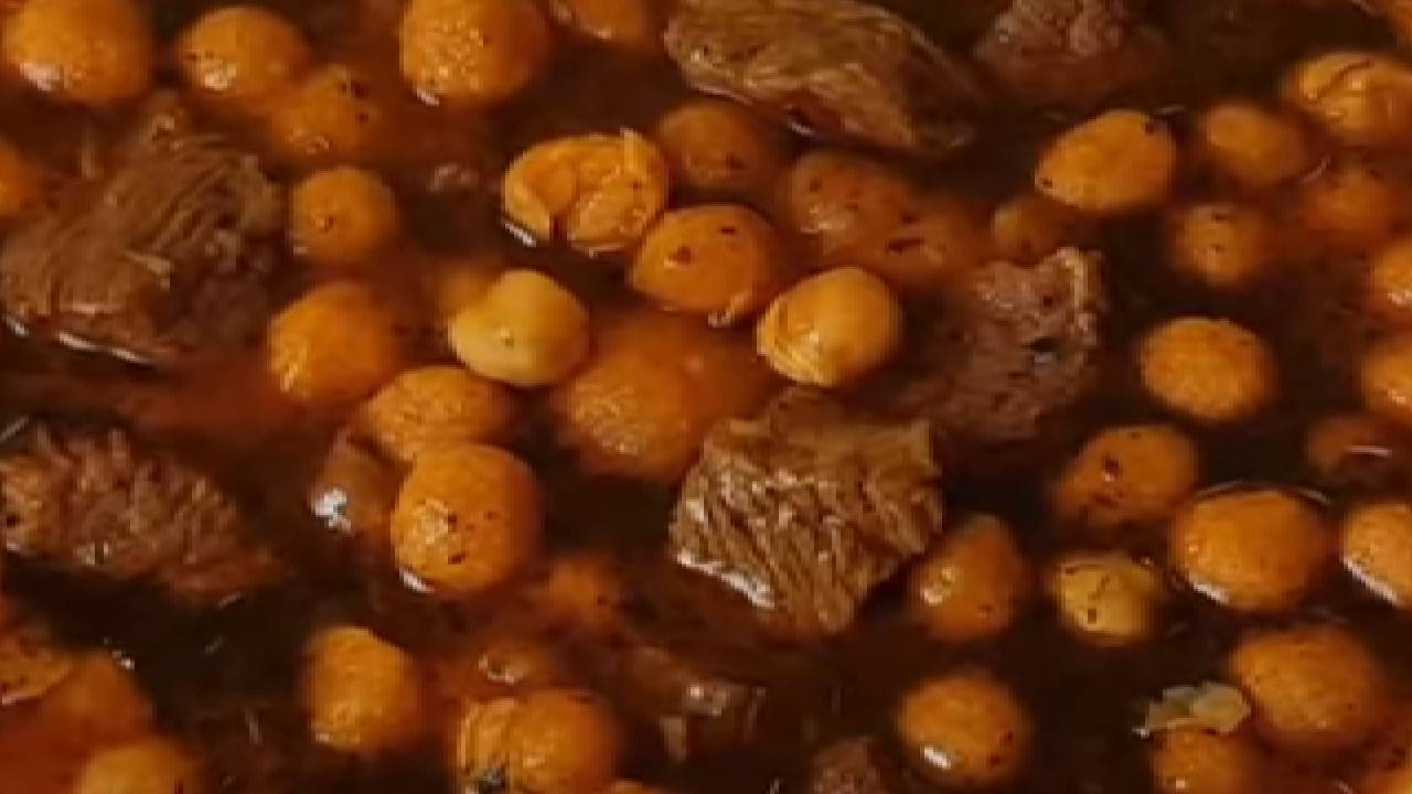 Adana Usulü Ekşili Köfte Nasıl Yapılır? İşte Etli Bulgurlu Ekşili Köfte Tarifi