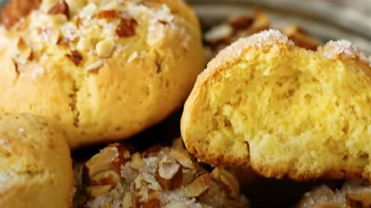 Bugün Çayın Yanına Ne Yapsam Diyenlere: Kıyır Kıyır Portakallı Kış Kurabiyesi Tarifi