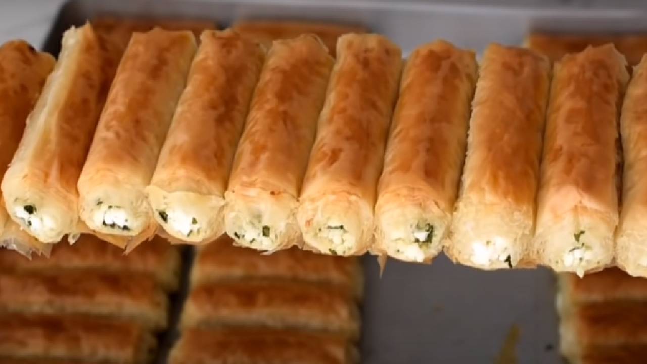 Baş Ağrıtmayan Size İş Çıkarmayan Efsane Çıtır Börek Tarifi