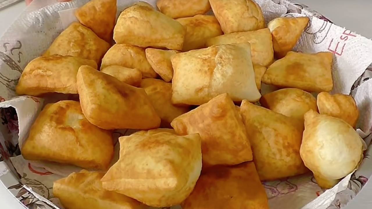 8 Dakikada Mayasız Pişi Tarifi