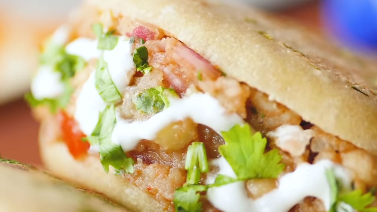 Hint Mutfağının Vazgeçilmezi: Nohutlu Kulcha Tarifi