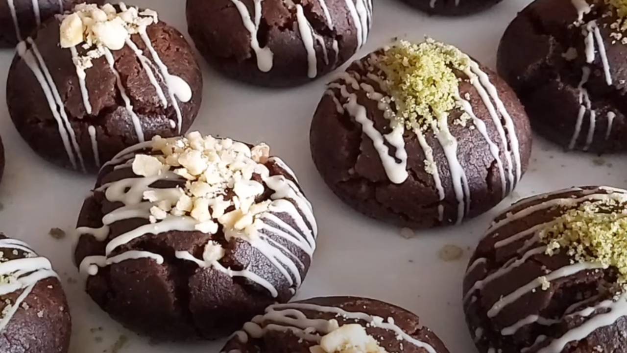 Çayın yanına en çok yakışan kurabiye! İşte süt şerbetli browni kurabiye tarifi ve tek bir püf noktası