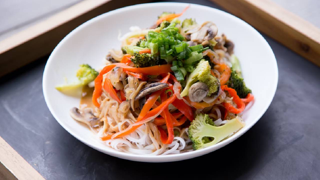 Tehlike büyük! İkinci kez ısıtılınca asla yememeniz gereken 6 yiyecek