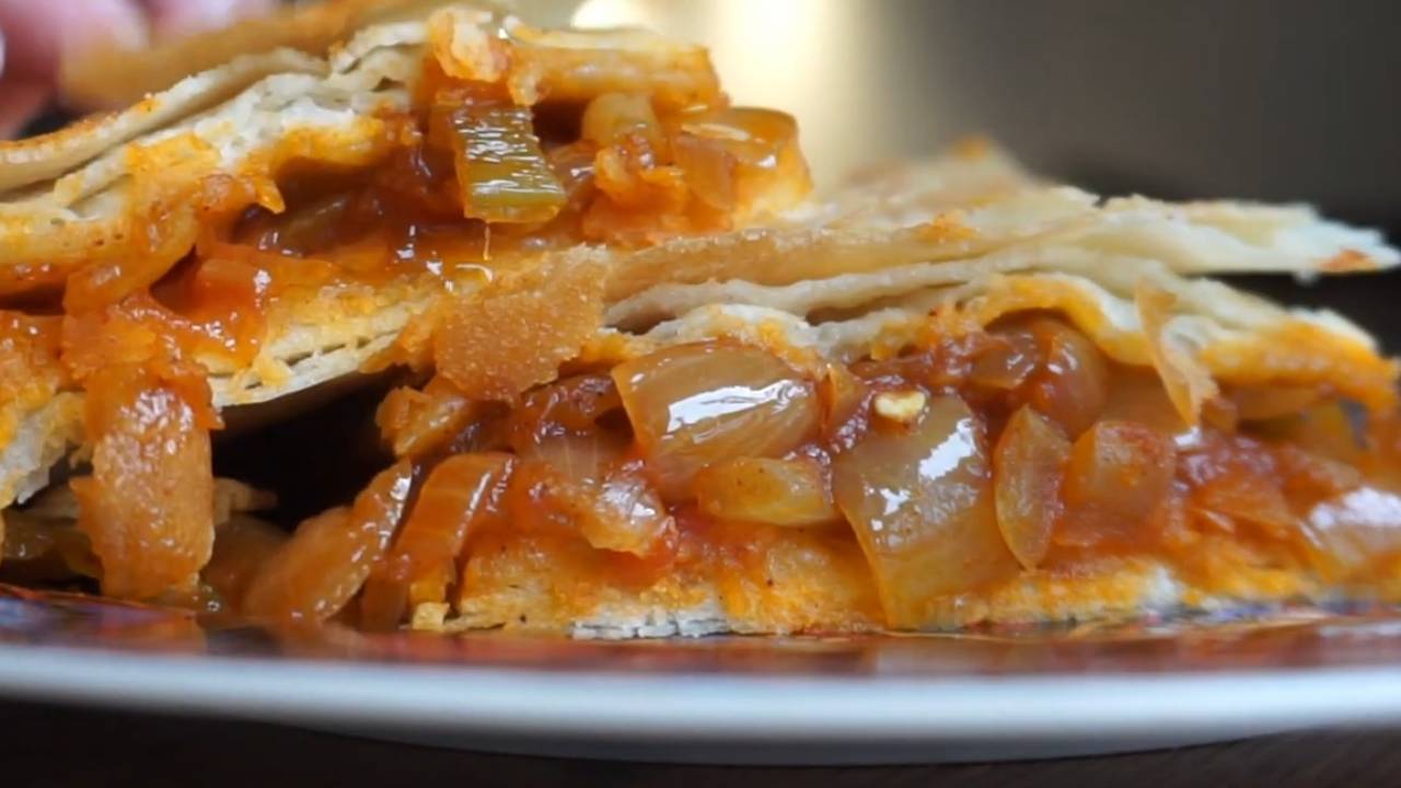 Kırklareli mutfağından soğan pidesi tarifi