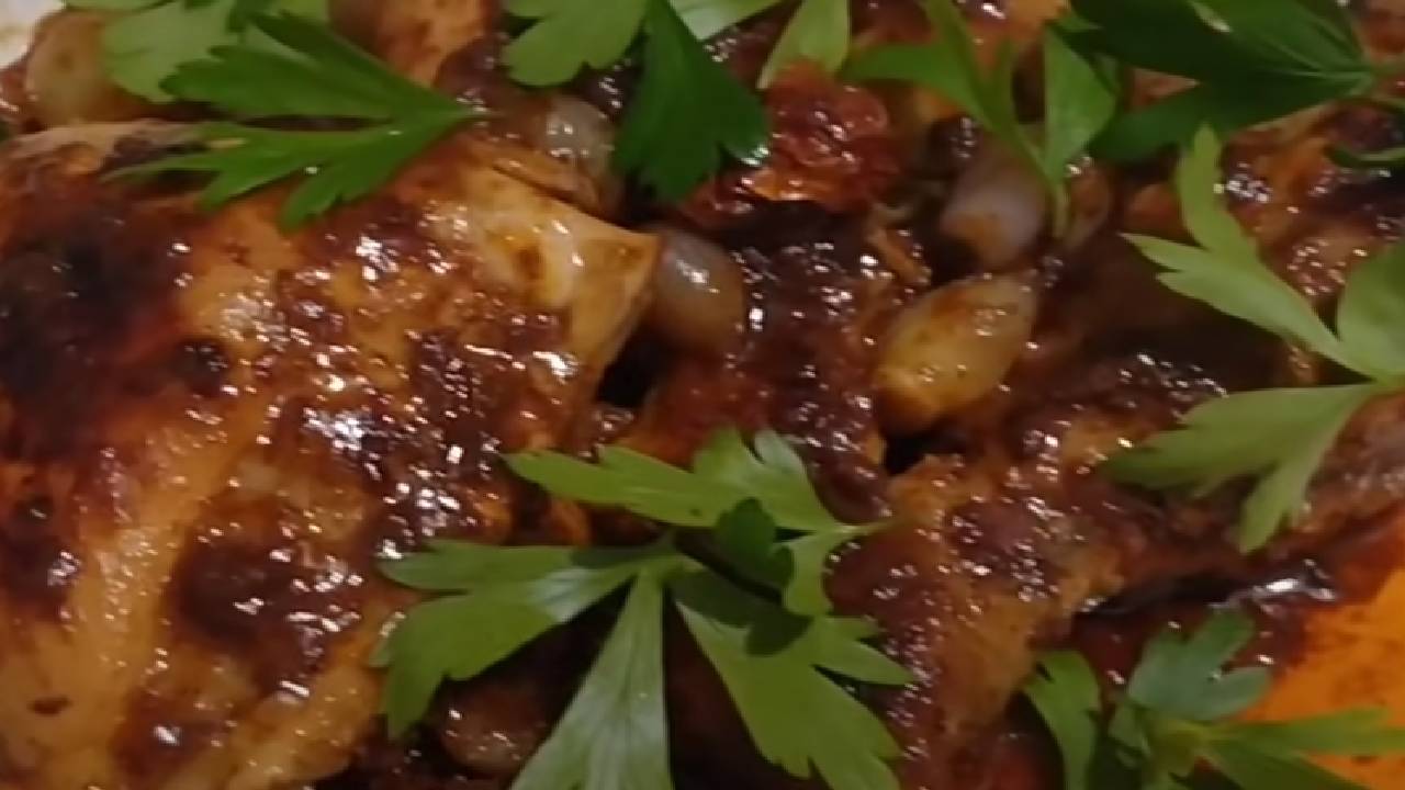 Yemelere Doyulmuyor! Osmanlı Saray Mutfağı'ndan Kırma Tavuk Kebabı Tarifi