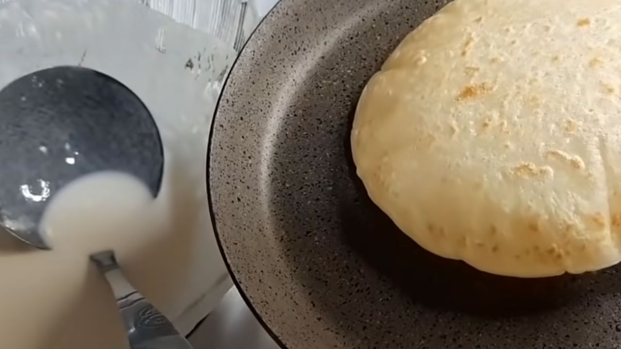 Oklavasız, merdanesiz, balon gibi kabaran krep lavaş tarifi