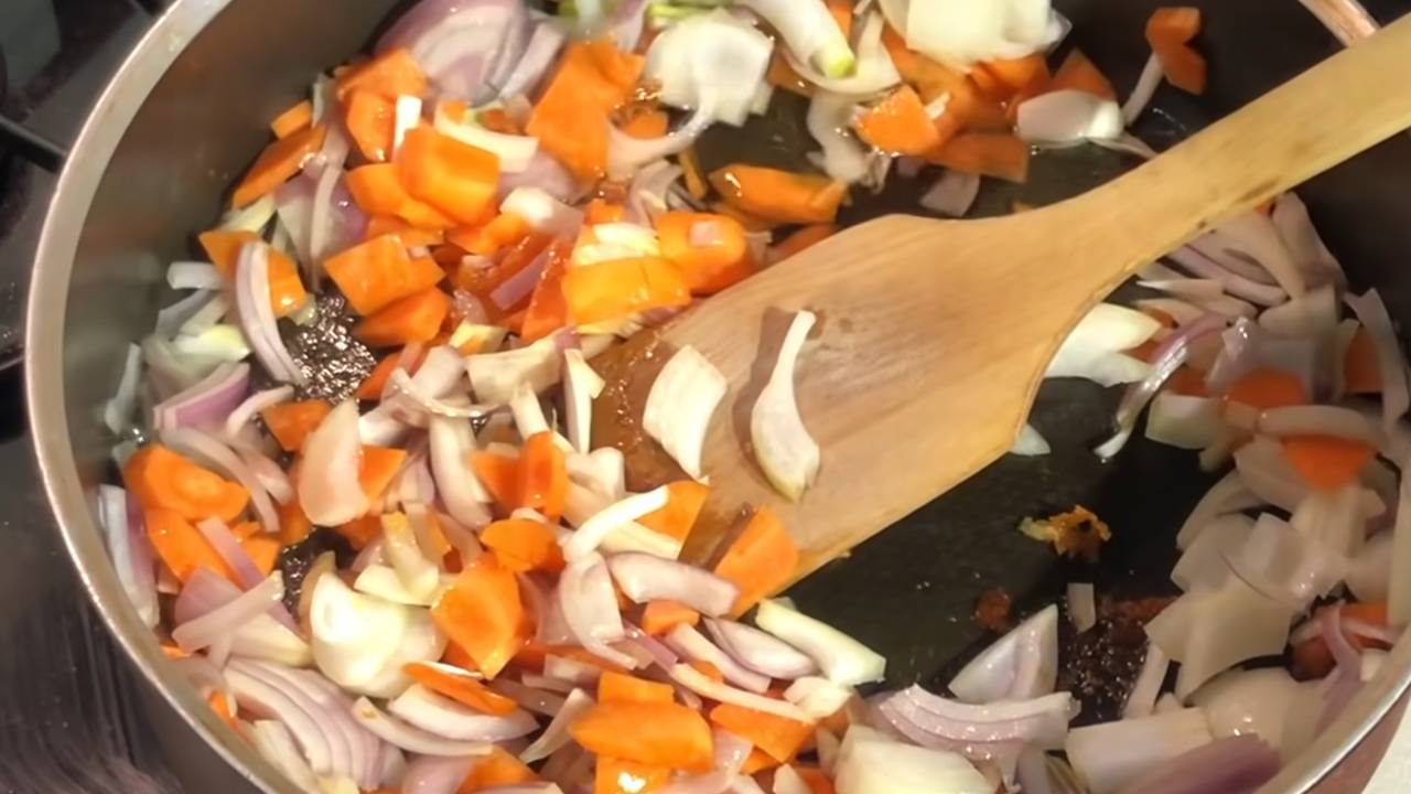 Yapması kolay, lezzeti şahane çakma Türkmen pilavı tarifi