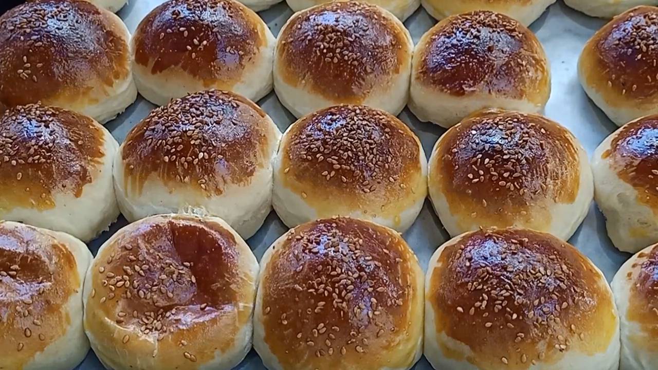 Yumuşacık mahlepli poğaça tarifi, kabardıkça kabarıyor pofidik oluyor.