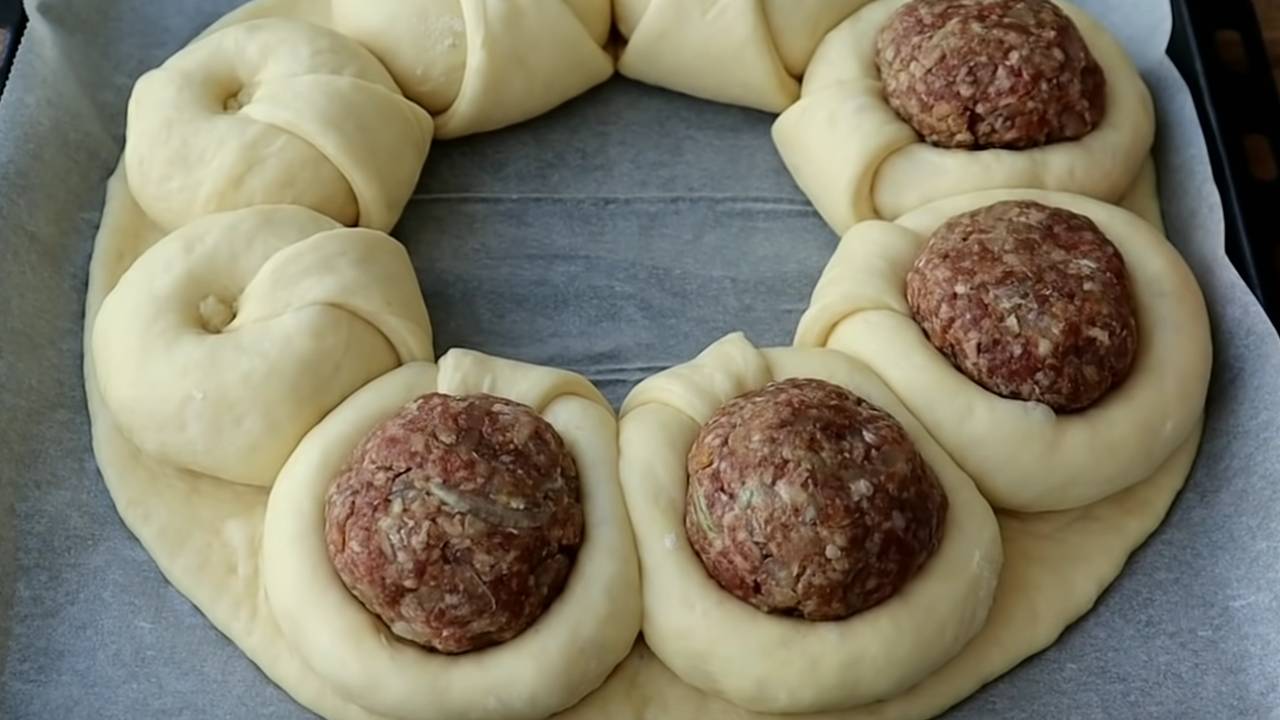 1 su bardağı süt ve azıcık kıyma varsa bu ağız sulatan tarifi mutlaka deneyin