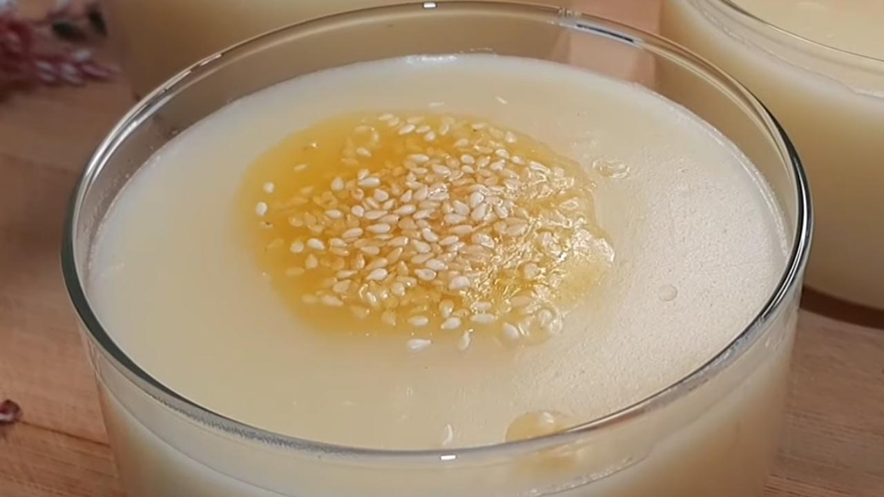 Sadece su ile yapılan bulamaç tatlısı tarifi. Gaziantep ve Şanlıurfa'da sık sık tüketiliyor