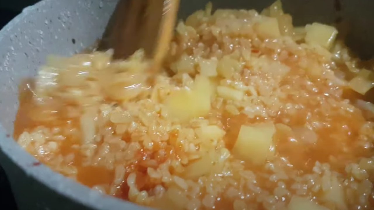 Bulgur pilavı yaparken kimse dikkat etmiyor. Bulgurun lezzetini kaçıran hata