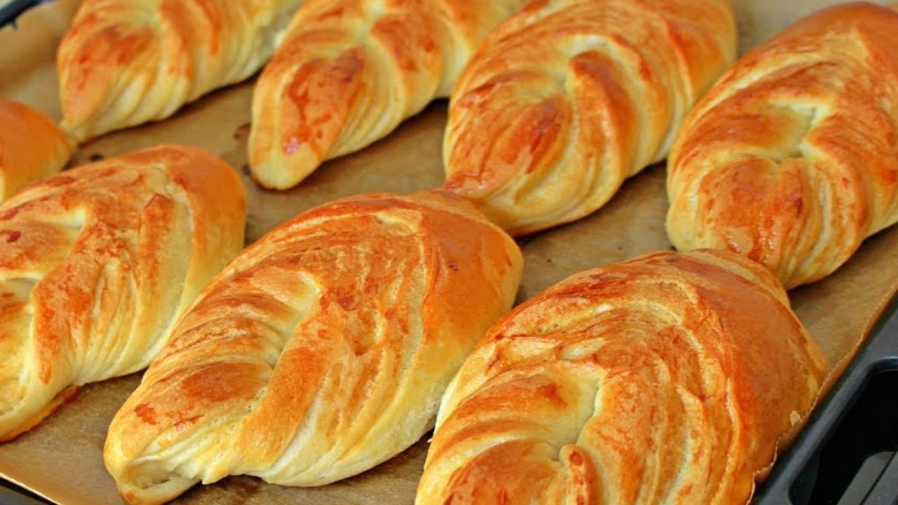 Asla bayatlamıyor ve asla dağılmıyor. Aşçıların lezzet sırrıyla yaprak poğaçanın tarifi