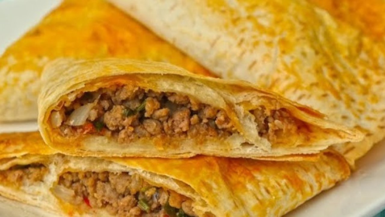 Mis gibi kokusuyla Lahmacun kadar lezzetli, Kıymalı lavaş böreği tarifi