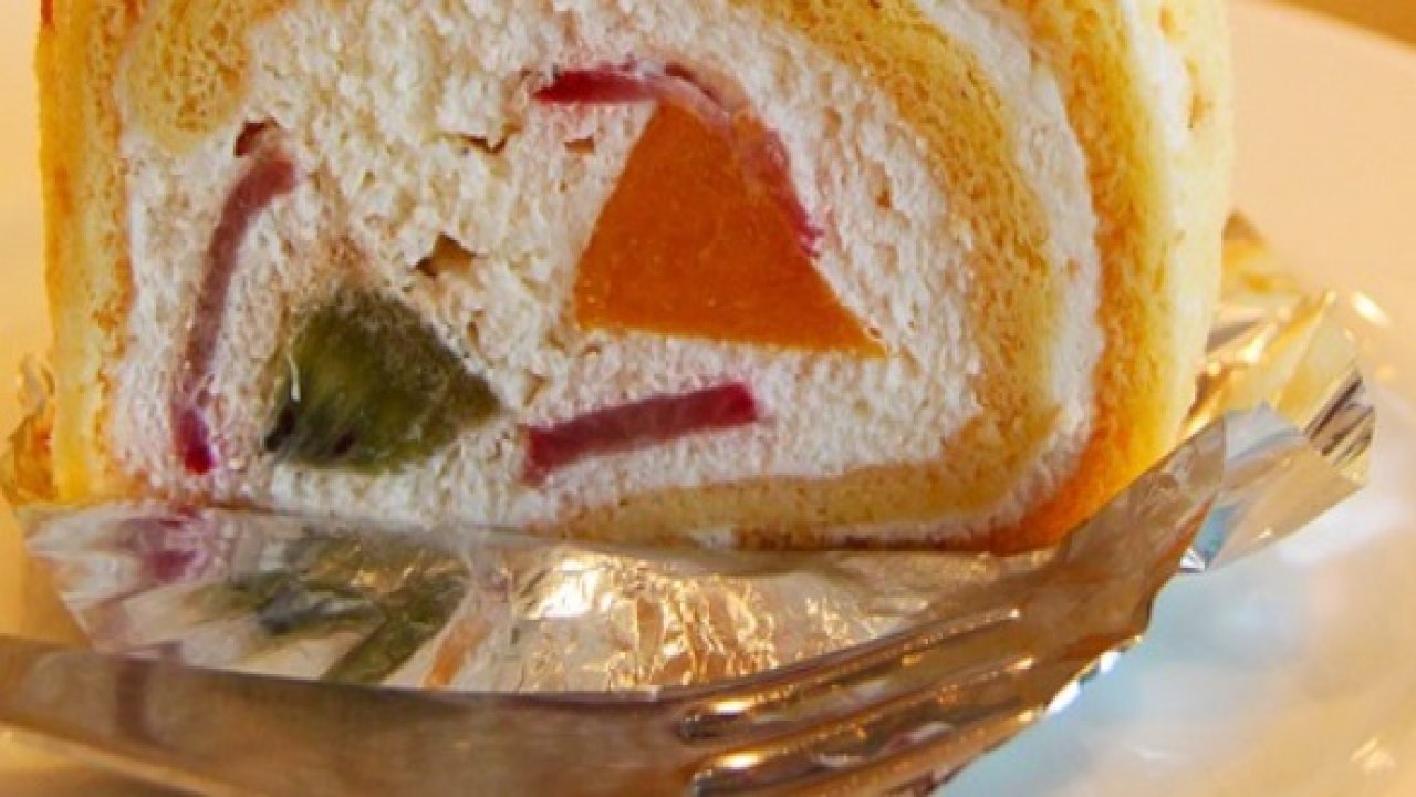 Bir pasta bu kadar mı kolay ve lezzetli olur; Tencerede yaş pasta tarifi