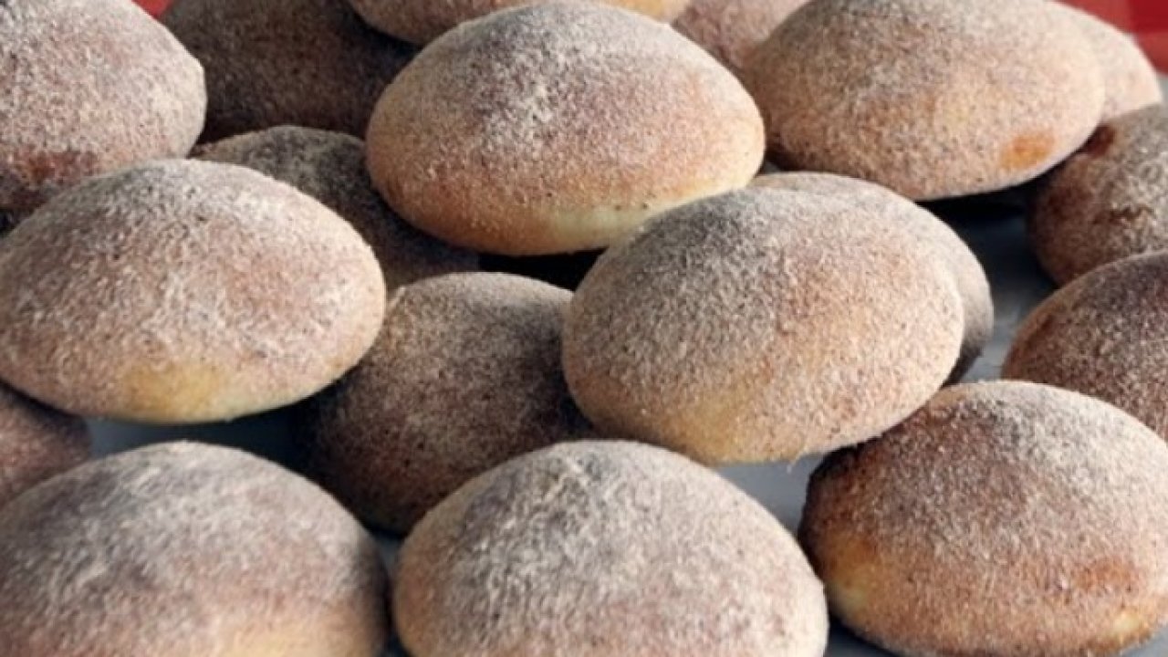 Lezzet bombasına dönüşen ve bayatlamayan cevizli tarçınlı kurabiye tarifi